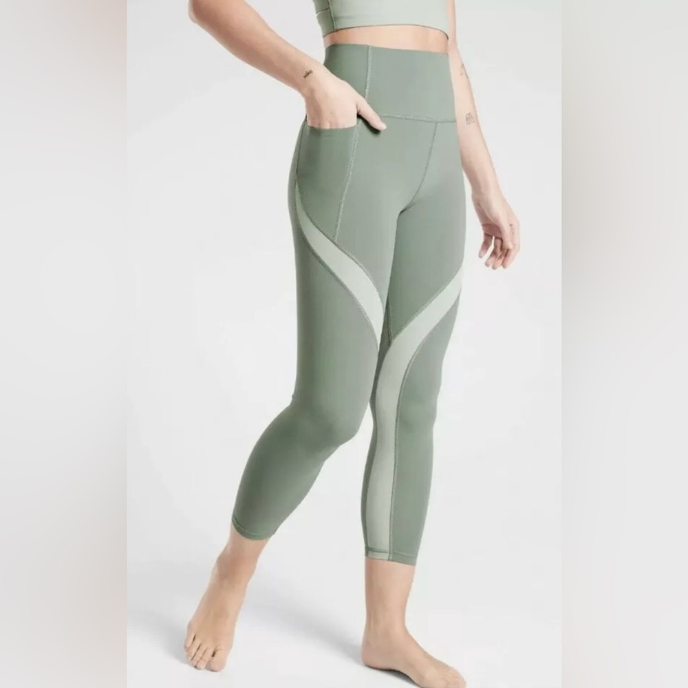 Athleta Stash Pocket Colorblock 7/8 // Lead Green - Picture 1 of 5